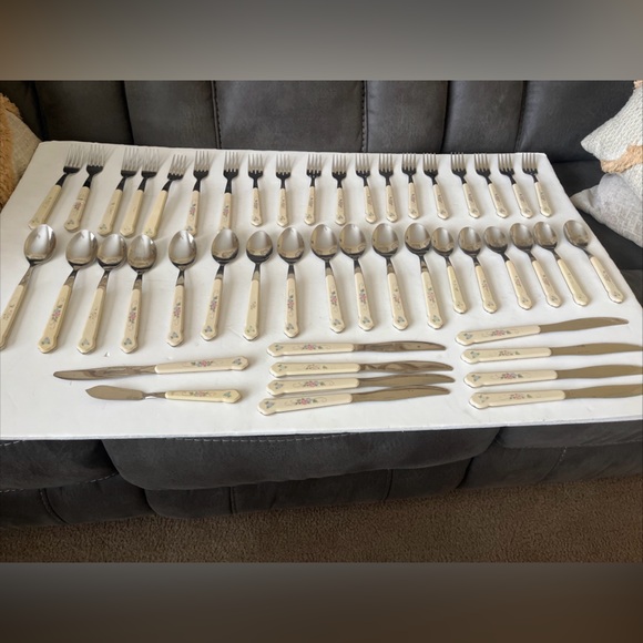 Other - Vintage Pfaltzgraff Tea Rose Flatware Set 47 Pieces - Forks Knives Spoons